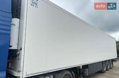 Рефрижератор напівпричіп Schmitz Cargobull SKO 24 2009 в 
