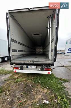 Рефрижератор полуприцеп Schmitz Cargobull SKO 24 2002 в 