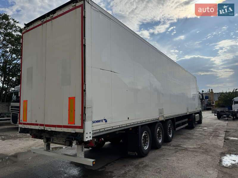 Фургон полуприцеп Schmitz Cargobull SKO 24 2008 в Одессе