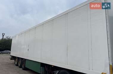 Изотермическая будка Schmitz Cargobull SKO 24 2003 в 