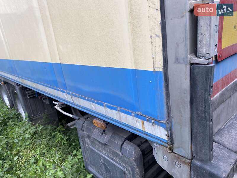 Рефрижератор полуприцеп Schmitz Cargobull SKO 24 2011 в Черновцах