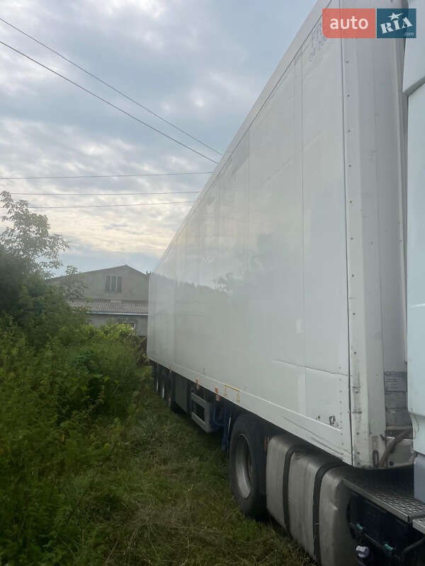 Рефрижератор полуприцеп Schmitz Cargobull SKO 24 2003 в 