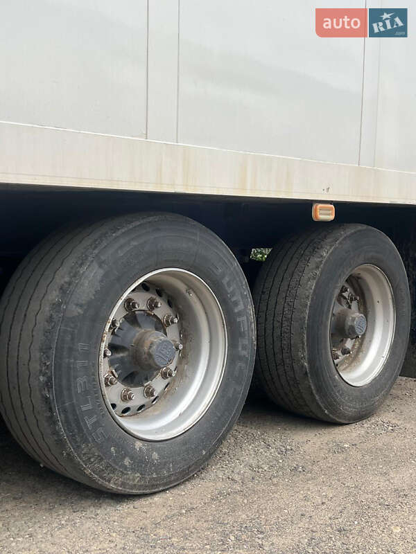 Рефрижератор напівпричіп Schmitz Cargobull SKO 24 2003 в Чернівцях фото 10 Рефрижератор напівпричіп Schmitz Cargobull SKO 24 2003 в Чернівцях