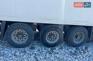 Рефрижератор Schmitz Cargobull SKO 24 2001 в 