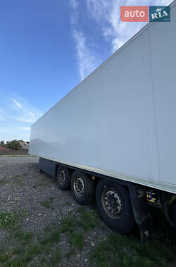 Рефрижератор полуприцеп Schmitz Cargobull SKO 24 2014 в Львове