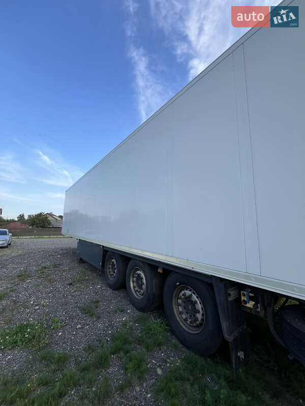 Рефрижератор полуприцеп Schmitz Cargobull SKO 24 2014 в Львове