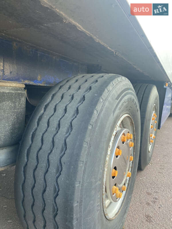 Рефрижератор полуприцеп Schmitz Cargobull SKO 24 2002 в Чернигове