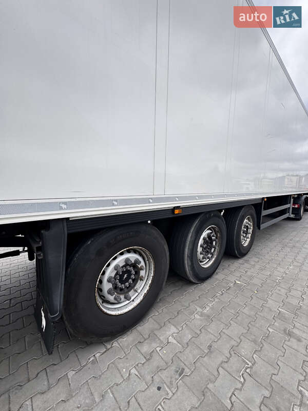 Рефрижератор полуприцеп Schmitz Cargobull SKO 24 2018 в Луцке