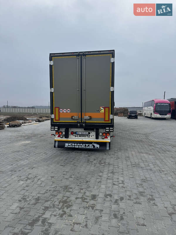 Рефрижератор полуприцеп Schmitz Cargobull SKO 24 2012 в Луцке