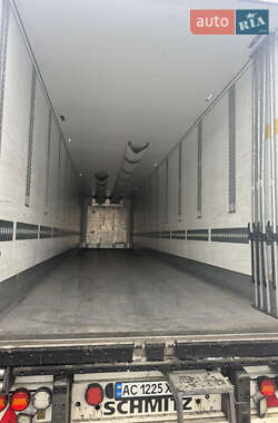 Рефрижератор напівпричіп Schmitz Cargobull SKO 24 2012 в 