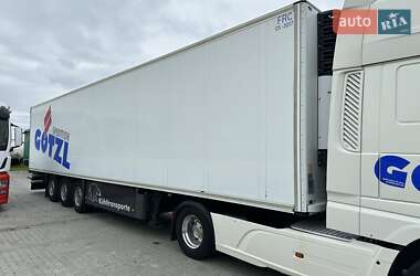 Рефрижератор напівпричіп Schmitz Cargobull SKO 24 2011 в 