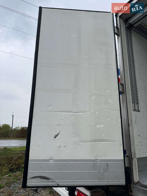 Рефрижератор полуприцеп Schmitz Cargobull SKO 24 2013 в Хотине