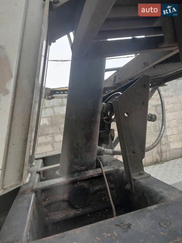 Самоскид напівпричіп Schmitz Cargobull SKO 24 2003 в Новій Водолагі фото 6 Самоскид напівпричіп Schmitz Cargobull SKO 24 2003 в Новій Водолагі