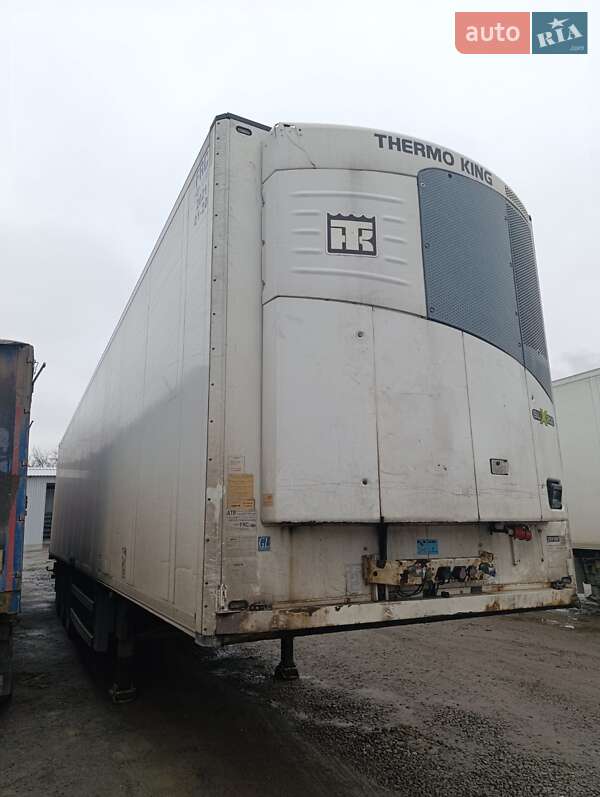 Рефрижератор полуприцеп Schmitz Cargobull SKO 24 2011 в Звягеле