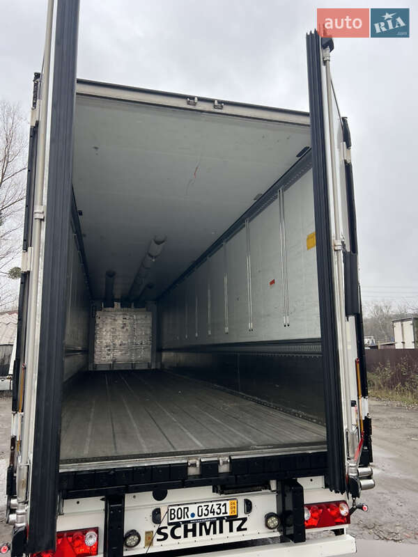 Рефрижератор полуприцеп Schmitz Cargobull SKO 24 2017 в Киеве