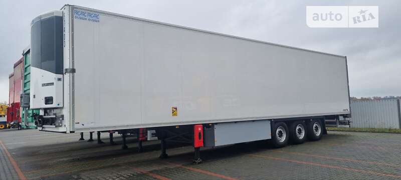 Schmitz Cargobull SKO 2014