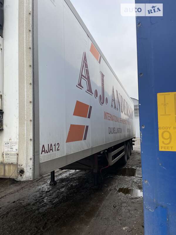 Рефрижератор напівпричіп Schmitz Cargobull SKO 1999 в Дніпрі