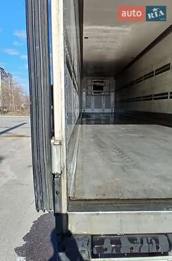 Рефрижератор полуприцеп Schmitz Cargobull SKO 2007 в 