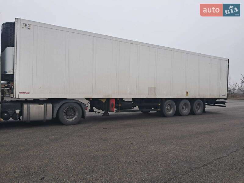 Рефрижератор полуприцеп Schmitz Cargobull SKO 2005 в Харькове