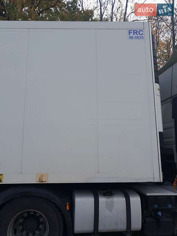 Рефрижератор напівпричіп Schmitz Cargobull SKO 2007 в Чернівцях