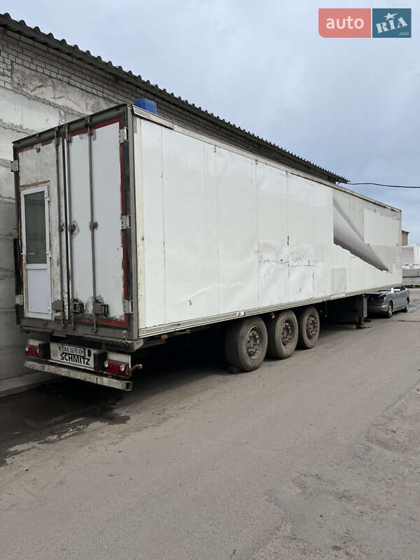 Ізотермічна будка Schmitz Cargobull SKO 2013 в 