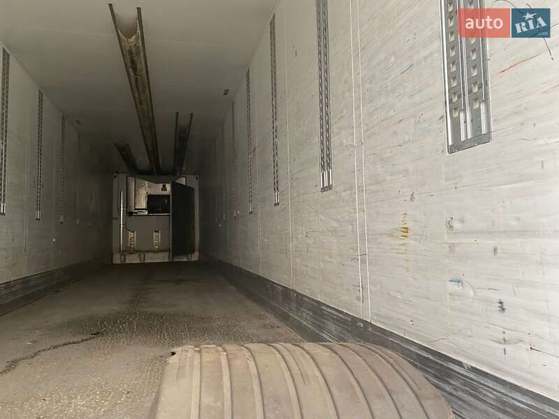 Рефрижератор напівпричіп Schmitz Cargobull SKO 2011 в Чернівцях