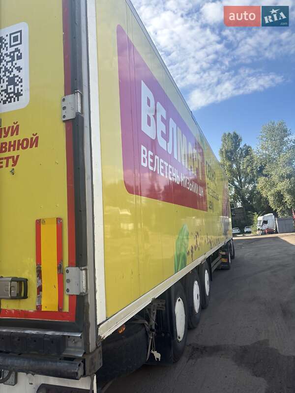 Рефрижератор полуприцеп Schmitz Cargobull SKO 2012 в Борисполе