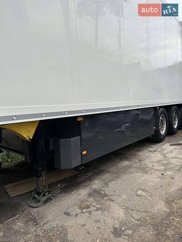 Рефрижератор Schmitz Cargobull SKO 2012 в Киеве