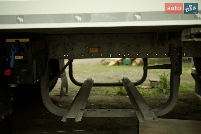 Рефрижератор Schmitz Cargobull SKO 2012 в Киеве