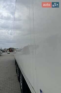 Рефрижератор напівпричіп Schmitz Cargobull SKO 2012 в 