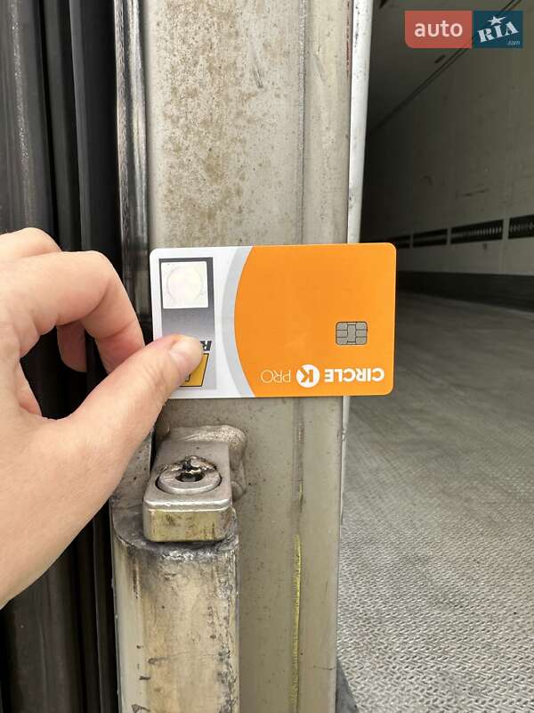 Рефрижератор полуприцеп Schmitz Cargobull SKO 2012 в Николаеве