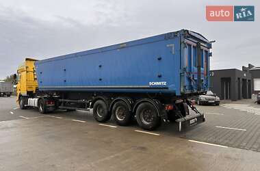 Зерновоз - напівпричіп Schmitz Cargobull SKO 2013 в 