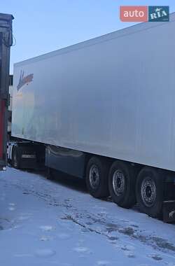 Рефрижератор полуприцеп Schmitz Cargobull SKO 2010 в Харькове
