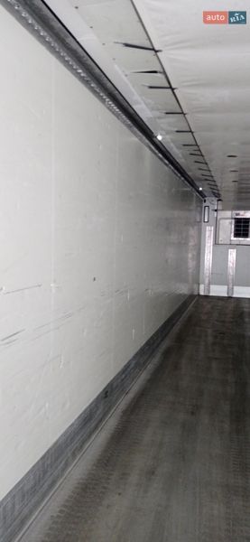 Рефрижератор полуприцеп Schmitz Cargobull SKO 2009 в Киеве