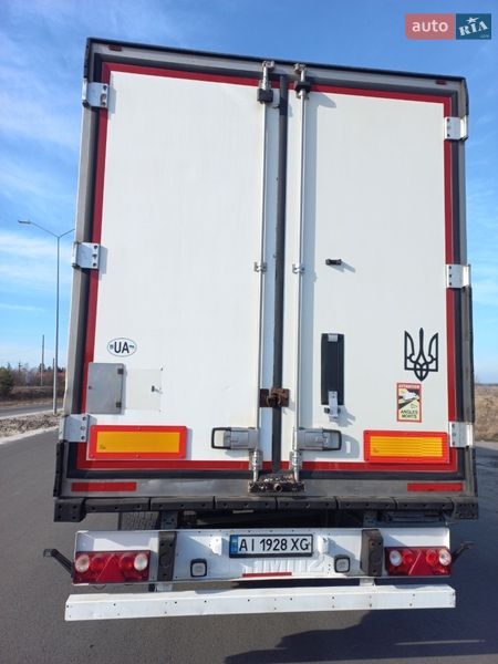 Рефрижератор полуприцеп Schmitz Cargobull SKO 2009 в Киеве