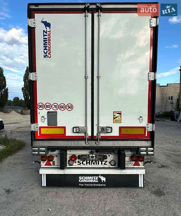 Рефрижератор напівпричіп Schmitz Cargobull SL 2013 в Києві