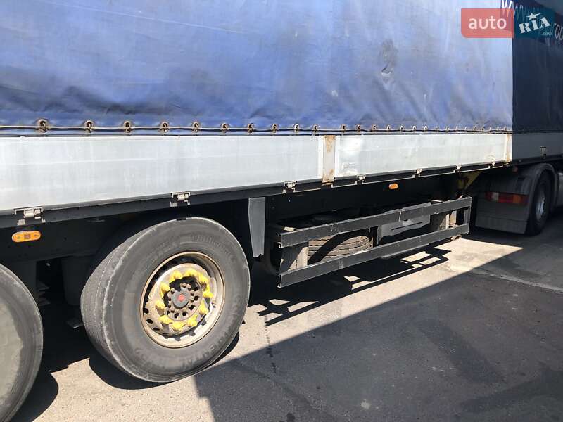 Бортовий напівпричіп Schmitz Cargobull SO1 2008 в Харкові