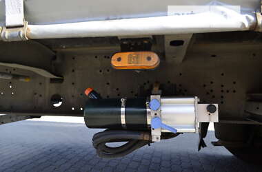 Тентований борт (штора) - напівпричіп Schmitz Cargobull SO1 2011 в Хусті