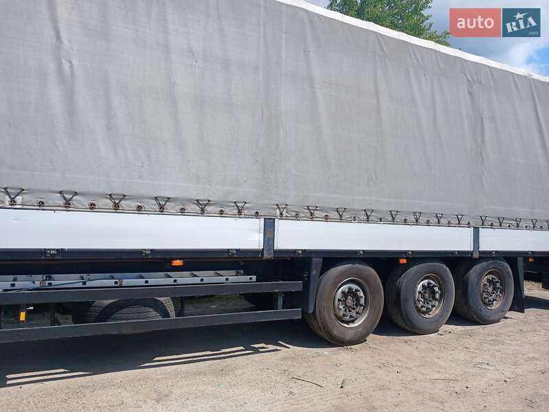 Тентований борт (штора) - напівпричіп Schmitz Cargobull SPR 24 2002 в 