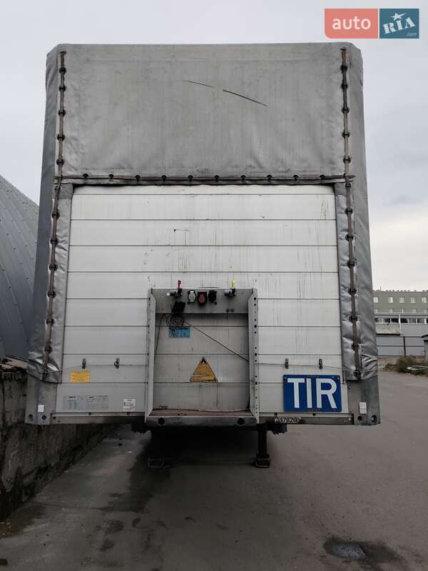 Бортовий напівпричіп Schmitz Cargobull SPR 24 2013 в Києві