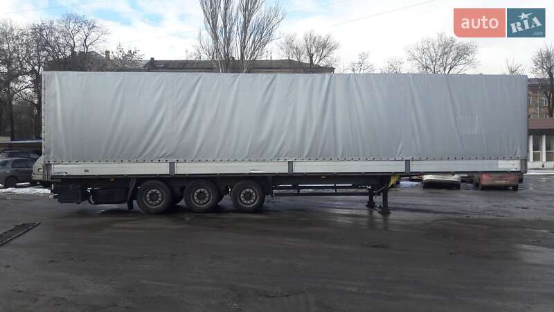 Тентований борт (штора) - напівпричіп Schmitz Cargobull SPR 2007 в Дніпрі