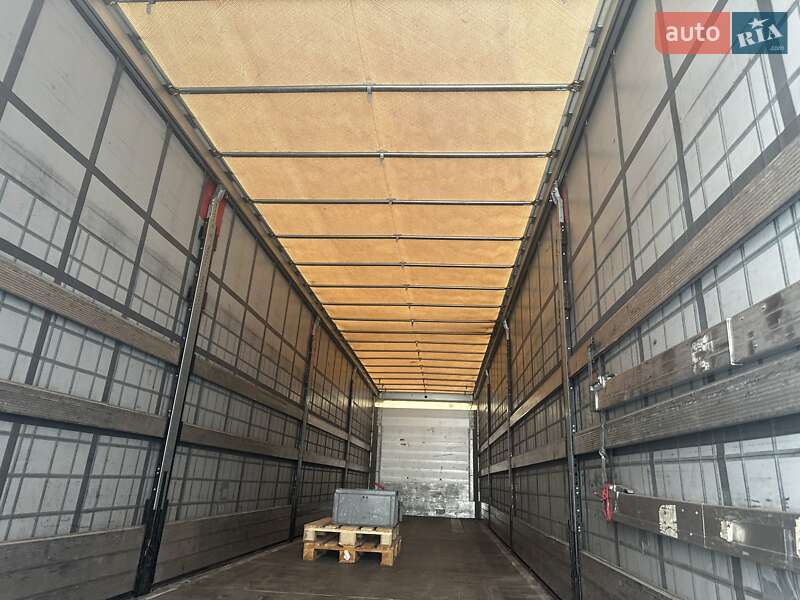 Тентованный борт (штора) - полуприцеп Schmitz Cargobull SPR 2018 в Киеве