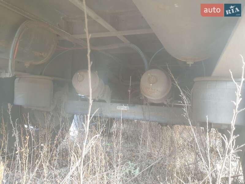 Бортовий напівпричіп Schmitz S-01 2006 в Вінниці