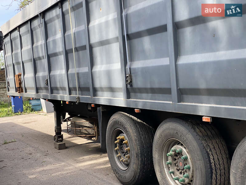 Контейнеровоз напівпричіп Schmitz S-01 2004 в Миколаєві
