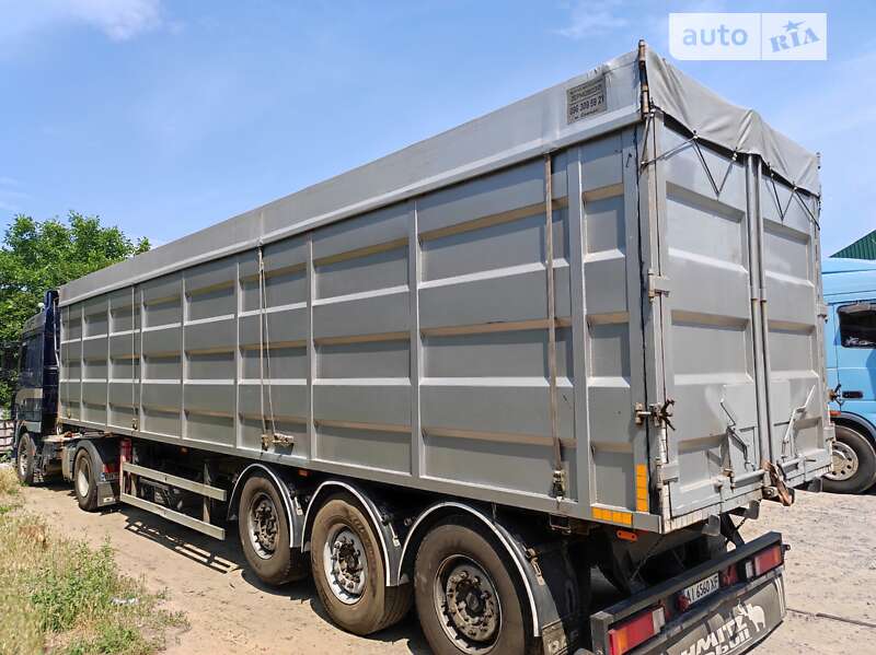 Самосвал полуприцеп Schmitz S-01 2000 в Николаеве