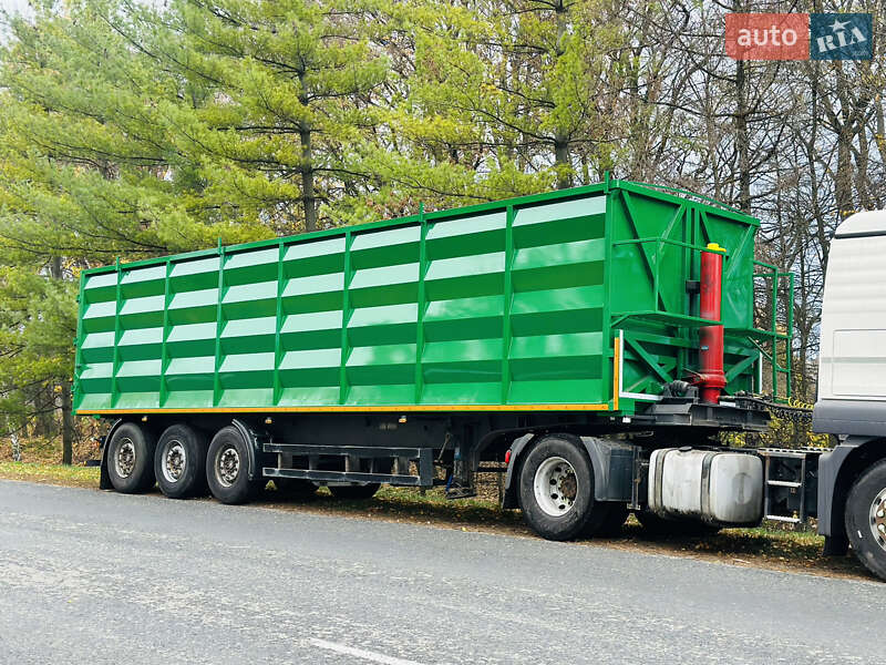 Самосвал полуприцеп Schmitz S-01 2006 в Лубнах