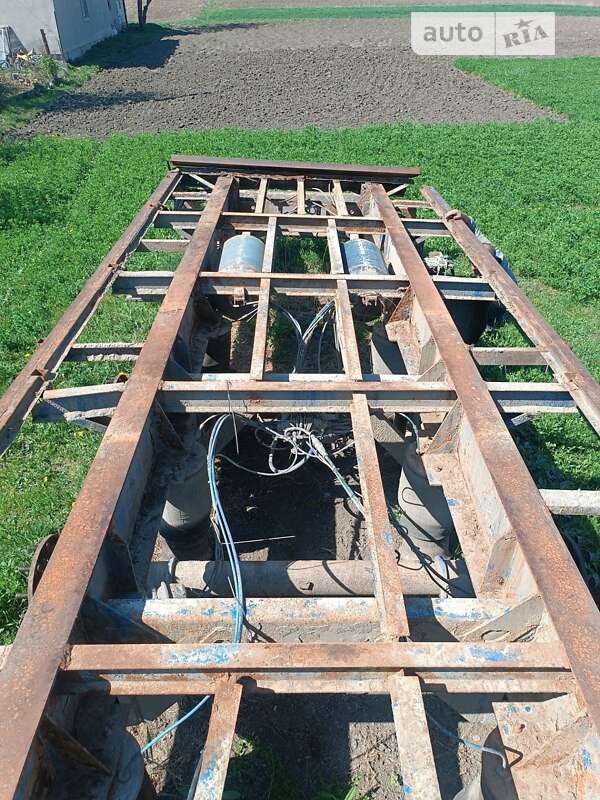 Платформа Schmitz S-01 2004 в Черновцах