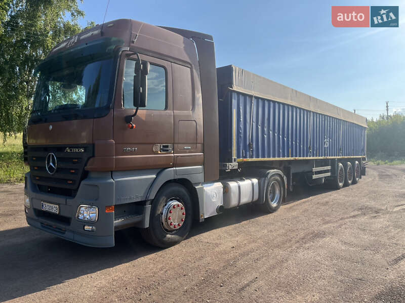 Контейнеровоз полуприцеп Schmitz S-01 2002 в Прилуках