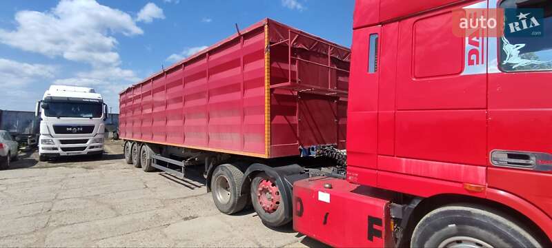 Зерновоз - причіп Schmitz S-01 2004 в Одесі
