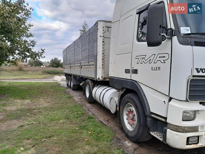 Зерновоз - полуприцеп Schmitz S-01 2000 в Оржице